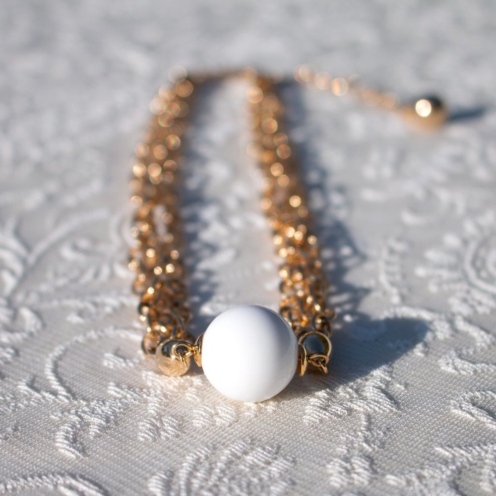 Vintage Cocktail Choker Necklace I With Gold-Toned Chains & Ceramic Centerpiece